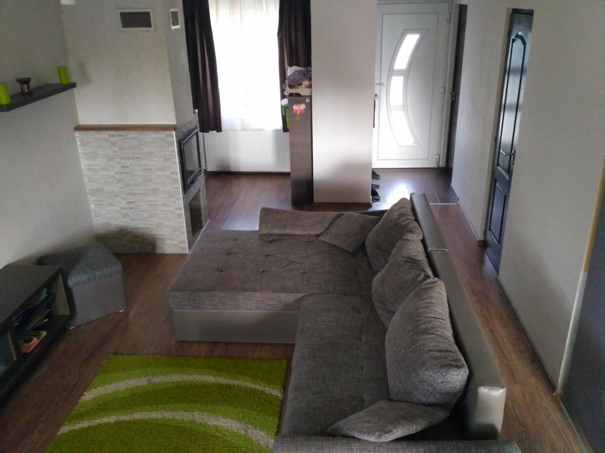 Family Holiday Apartman Nyiregyhaza Luaran gambar